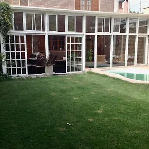 https://gran-casa-del-centro-de-mendoza.hotelsmendoza.com